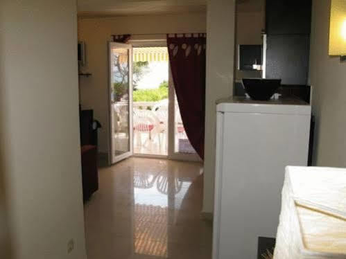Apartment Lydia Bilan Водице Екстериор снимка