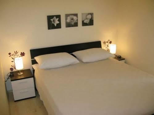 Apartment Lydia Bilan Водице Екстериор снимка